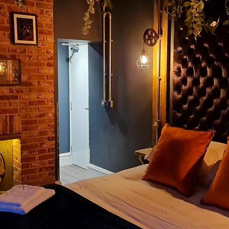 The Waterside Bar, Rooms & Restaurant سوينتون الغرفة الصورة