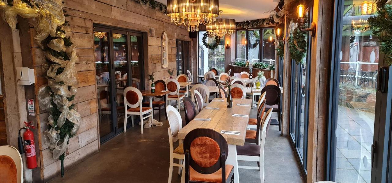 The Waterside Bar, Rooms & Restaurant سوينتون المظهر الخارجي الصورة