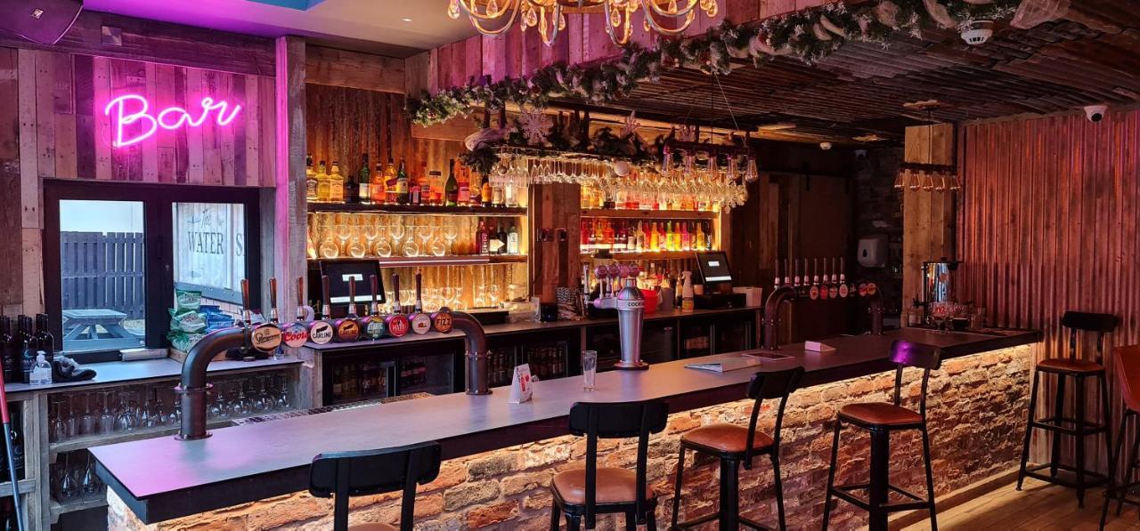 The Waterside Bar, Rooms & Restaurant سوينتون المظهر الخارجي الصورة