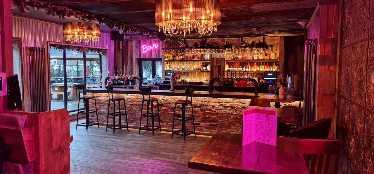 The Waterside Bar, Rooms & Restaurant سوينتون المظهر الخارجي الصورة