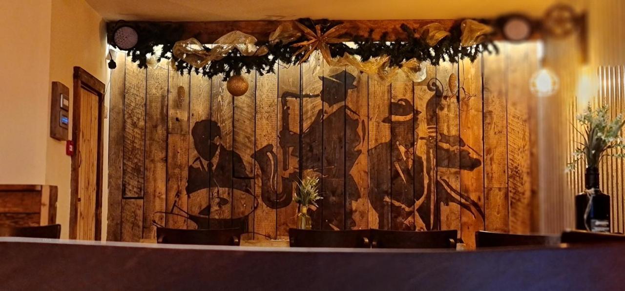 The Waterside Bar, Rooms & Restaurant سوينتون المظهر الخارجي الصورة