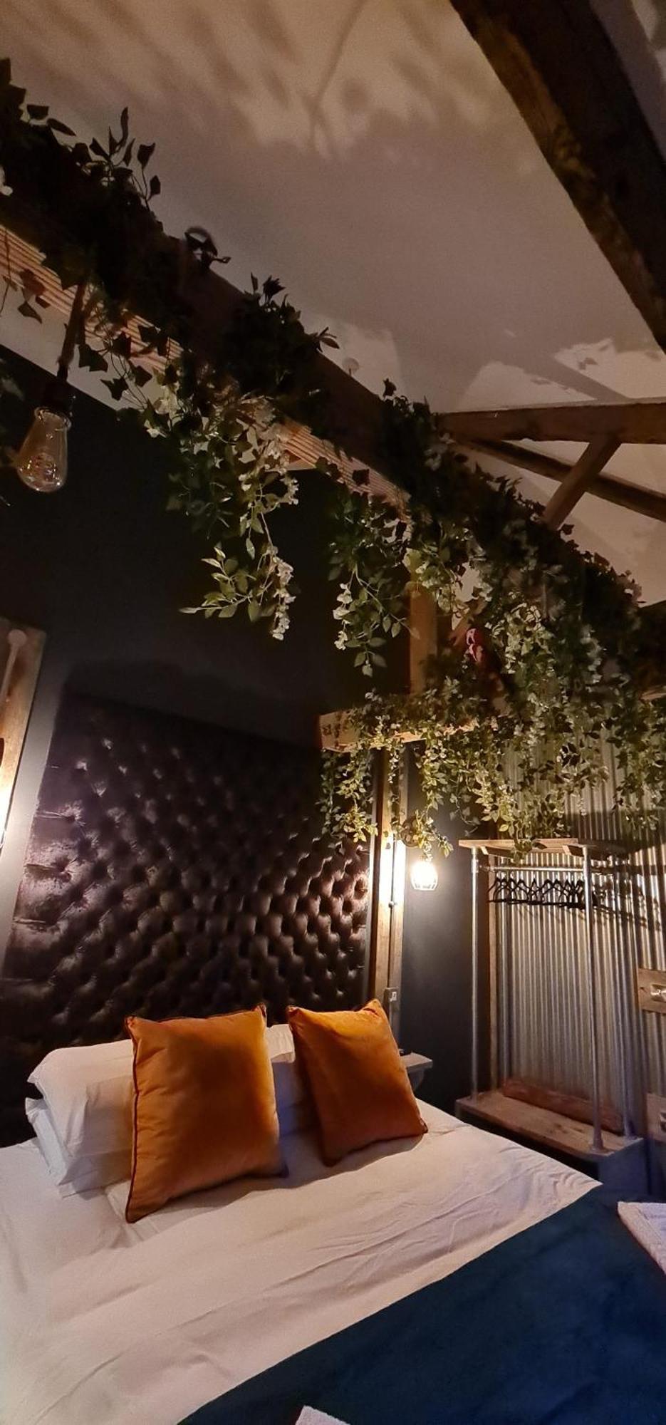 The Waterside Bar, Rooms & Restaurant سوينتون الغرفة الصورة